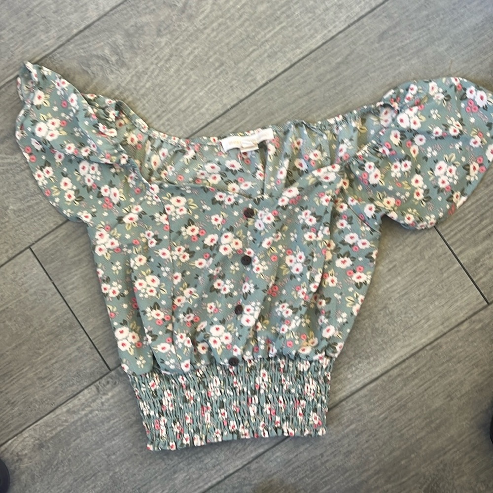 Small top never worn